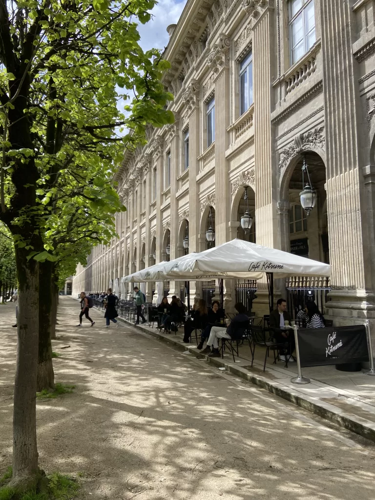 Café Kitsuné, Jardin du Palais Royal, Paris. Jardin du Palais Royal, Paris. Discover the best parks in Paris at parsiansundays.com